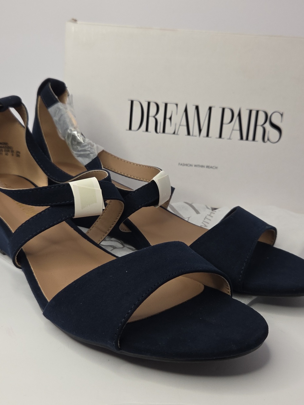 NWT Dream Pairs women's low wedge sandals Navy Size 11 - Picture 7 of 7